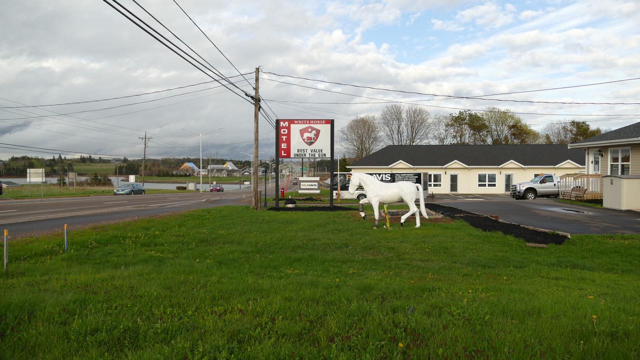 The White Horse Motel Cornwall Exterior photo